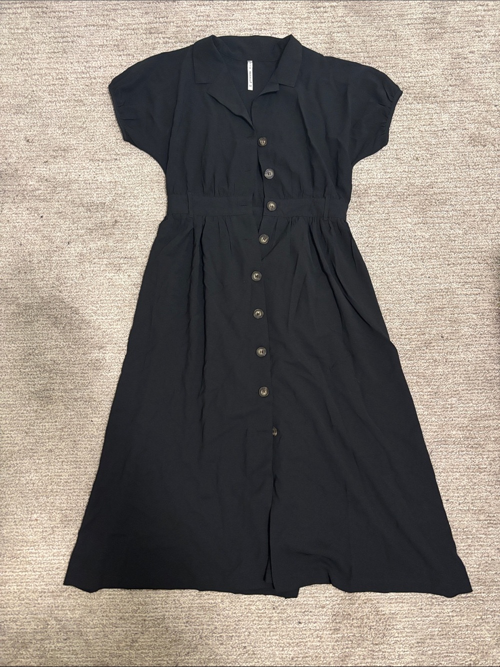 Black Button-Front Dress - Classic Collared Style